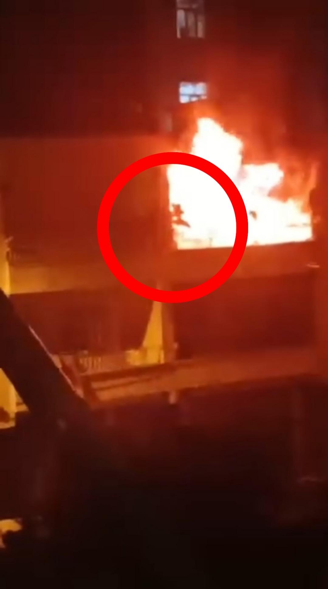 Diyarbakır da can pazarı! Baba çocuğunu böyle kurtardı 2