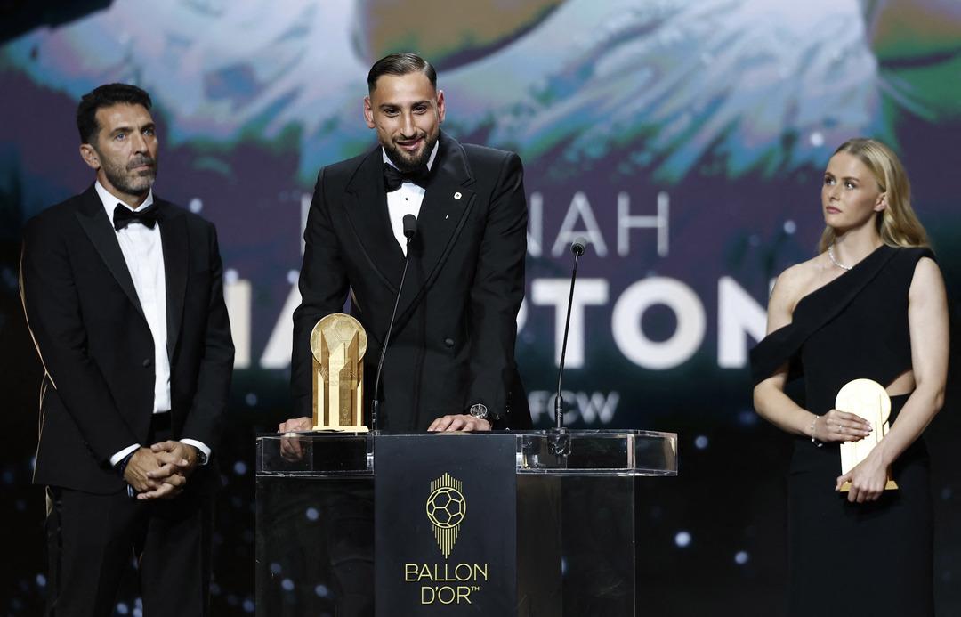 Yılın En İyi Oyuncusu PSG den Ousmane Dembele oldu! Ballon d Or ödülü sahibini buldu... 5