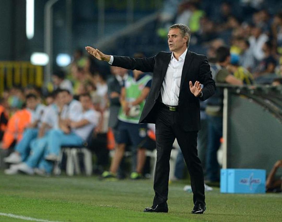 Ersun Yanal biletlerini kesti