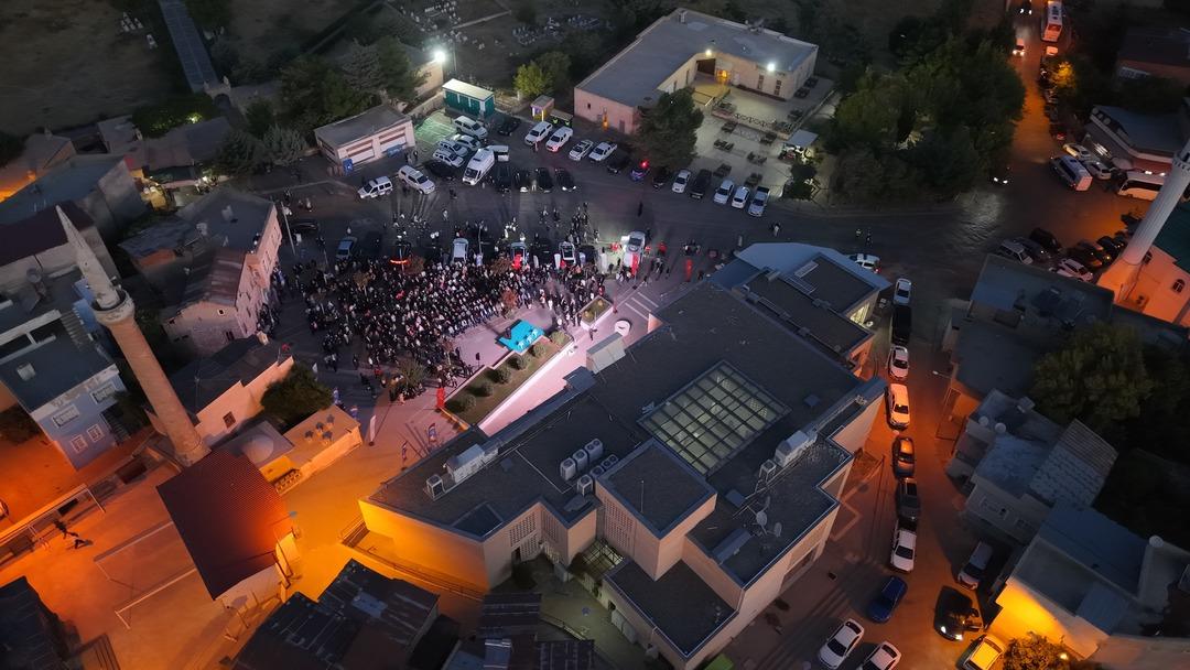 Yalnızca yılda 2 kez gerçekleşiyor! 261 yıl önce yapıldı, hala ilgiyle izleniyor 4