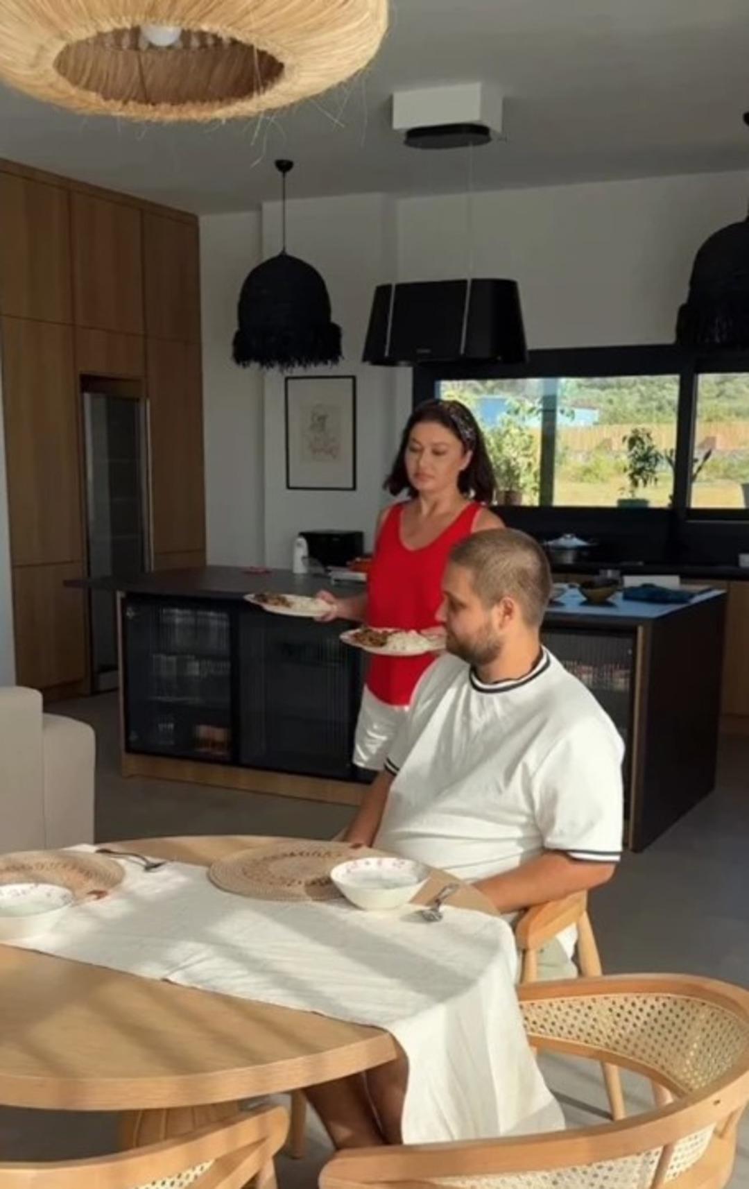 Nurgül Yeşilçay İstanbul u terk edip doğaya kaçtı! Tek katlı müstakil bir ev yaptırdı 4