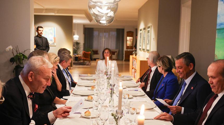 CHP lideri Özel'in dikkat çeken akşam yemeği! Büyükelçilerle bir araya geldi