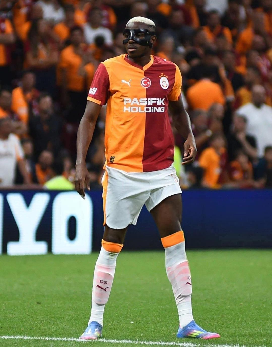 Galatasaray da Victor Osimhen in sakatlık durumu açıklandı! Sahalara dönüş maçı belli oldu... 2