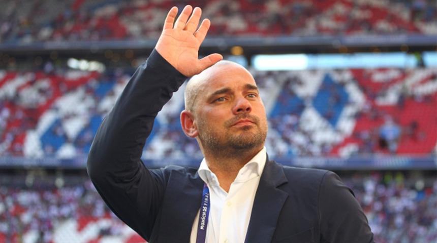 Galatasaray'ın eski yıldızı Wesley Sneıjder'den flaş Mourinho açıklaması! Basın toplantısına sitem etti...