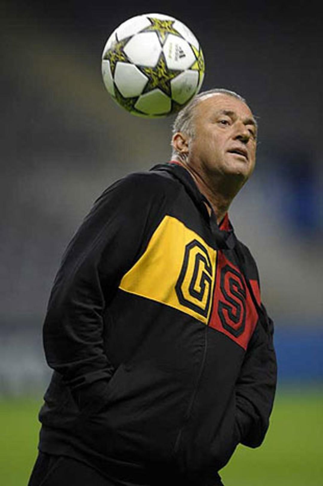 Fatih Terim'e, UEFA'dan &ouml;zel yer