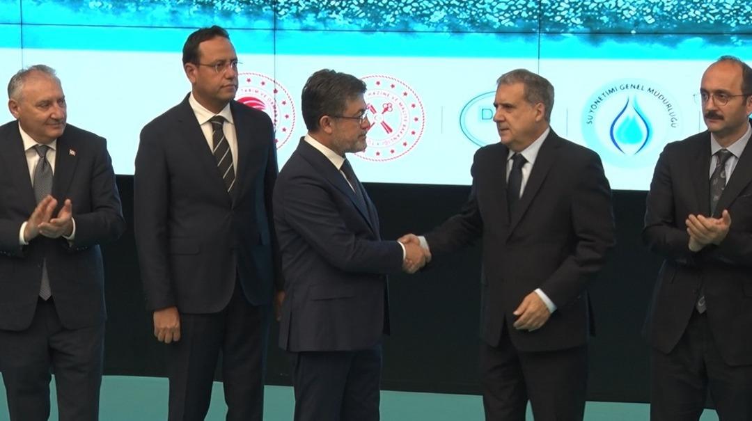 Bakan Yumaklı:  600 milyon dolarlık taşkın kontrol tesisleri yapacağız  1