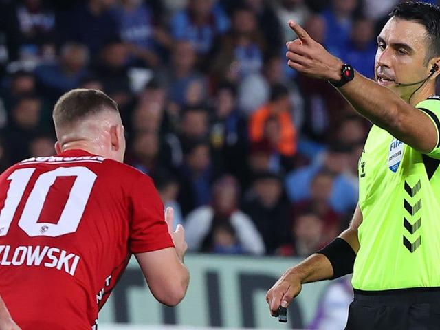 Hakem Arda Kardeşler'in kariyeri tehlikede