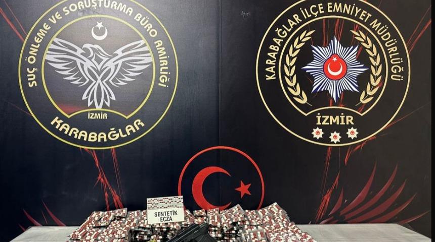 İzmir'de kümeste uyuşturucu gizleyen 2 kardeş yakalandı