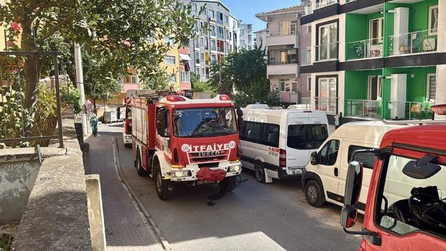 Kocaeli de apartmanda çıkan yangında 1 kişi dumandan etkilendi 2