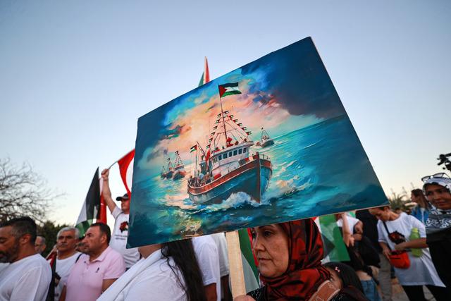 Mersin de Küresel Sumud Filosu nu "selamlama" etkinliği düzenlendi 7