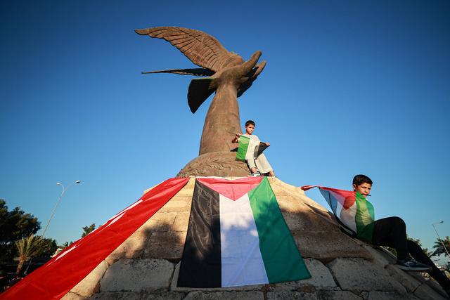 Mersin de Küresel Sumud Filosu nu "selamlama" etkinliği düzenlendi 2