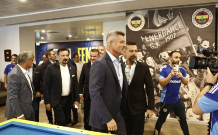 Fenerbahçe'nin yeni Başkanı Sadettin Saran Samandıra'ya ilk adımı attı! İlk sözleri dikkat çekti: Hiç merak etmeyin... G4