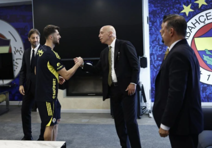 Fenerbahçe'nin yeni Başkanı Sadettin Saran Samandıra'ya ilk adımı attı! İlk sözleri dikkat çekti: Hiç merak etmeyin... G5