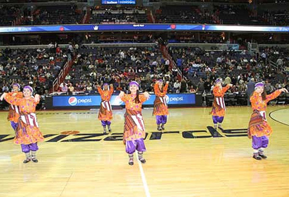 NBA'de kolbastı şov..!