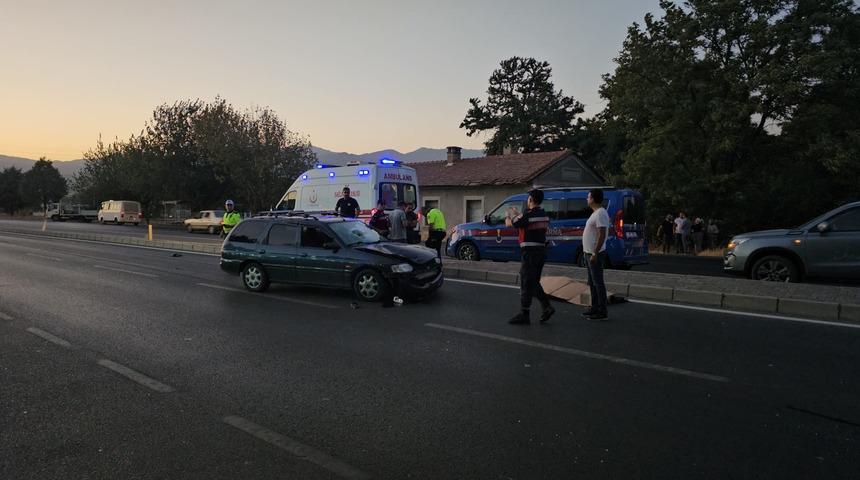 Aydın'da yolun karşısına geçmeye çalışan yaya otomobilin çarpması sonucu öldü