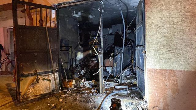 Eskişehir de bir binanın deposunda çıkan yangın söndürüldü 2