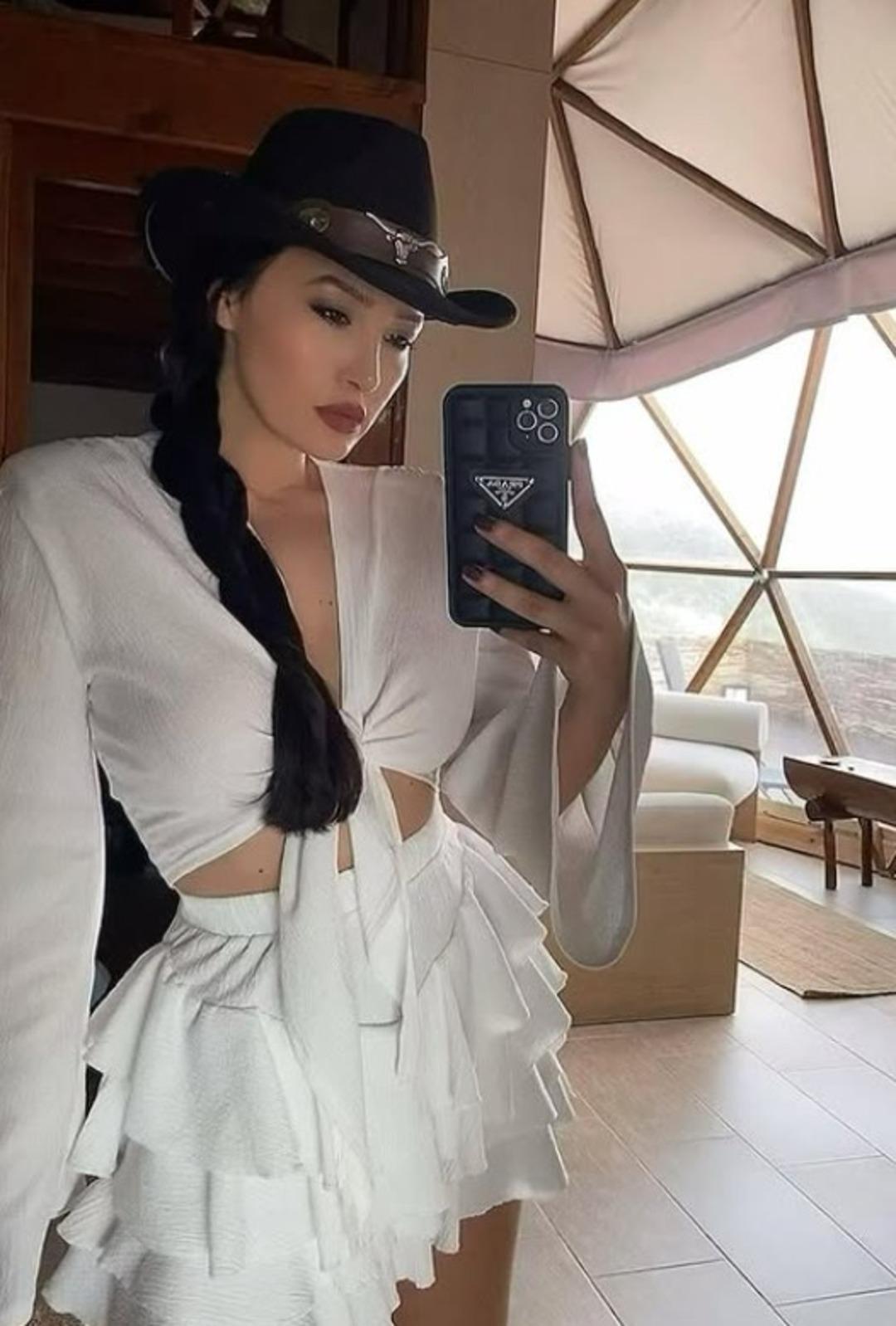 Çarkıfelek in efsane hostesiydi... Emel Özkızıltaş ın son hali gündem oldu!  Bambaşka biri   6