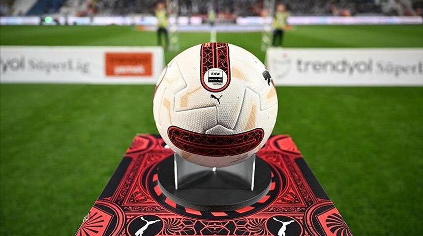 Süper Lig'de taraftarları sevindirecek bir gelişme yaşandı! Eyüpspor-Göztepe karşılaşmasına özel jest...