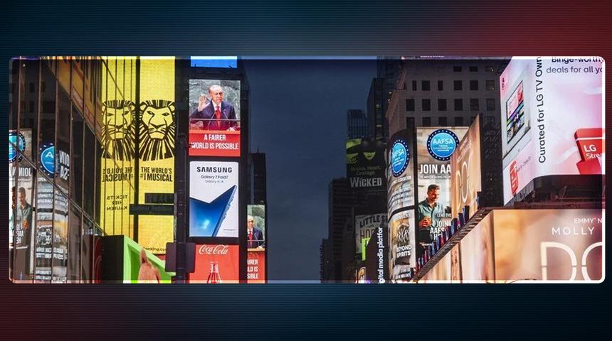 O ifadeleri tekrar gündem oldu! Cumhurbaşkanı Erdoğan'ın sözleri Times Meydanı'nda yansıtıldı