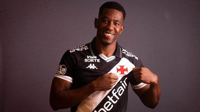 Galatasaray'ın gönderdiği Carlos Cuesta'ya teknik direktöründen övgü dolu sözler! 