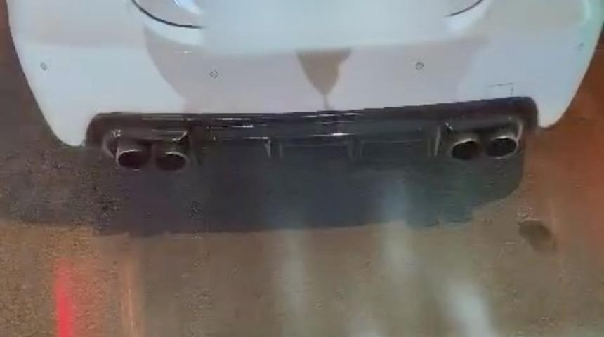 Elazığ’da abarth egzoz kullanan 446 araca 3 buçuk milyon ceza yazıldı