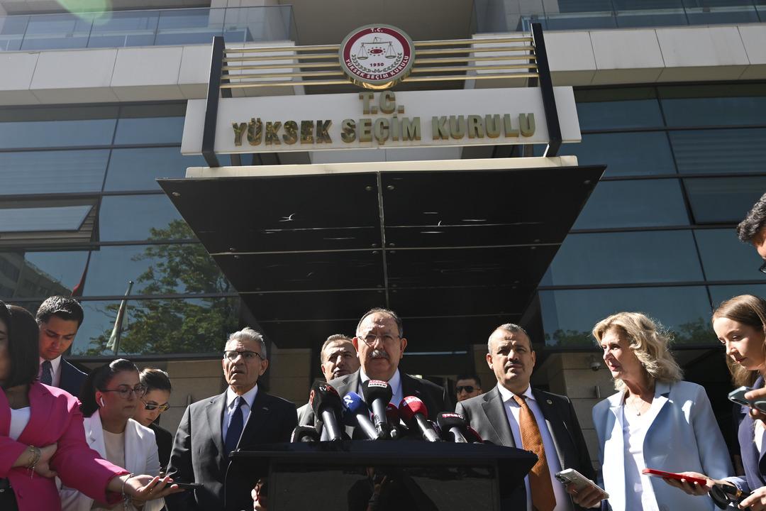 Son dakika | YSK merak edilen CHP kararını açıkladı: Olağanüstü İl Kongresinde hareketli saatler! Dolu salona heyet geldi 5