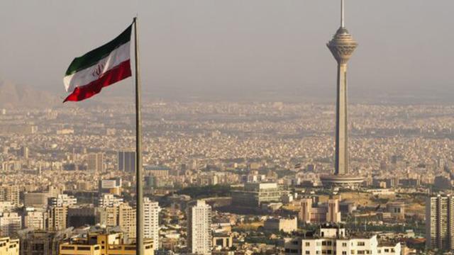 İran: Hasar gören nükleer tesisler yeniden inşa edilecek