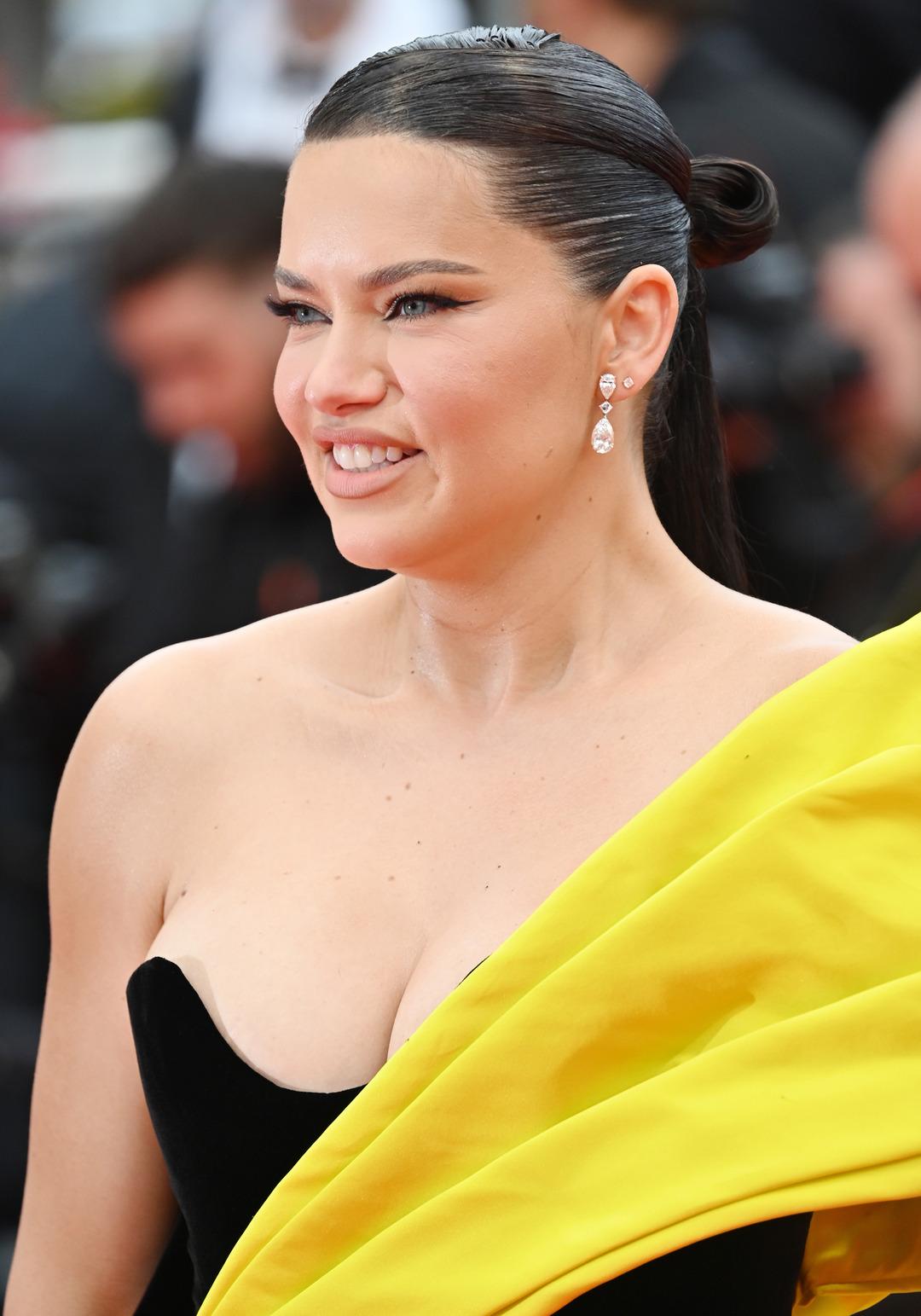 Adriana Lima yüz yağlarını aldırdı! Son hali gündemde 2