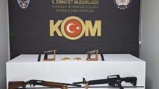 Niğde’de silah teşhircilerine operasyon: 4 gözaltı