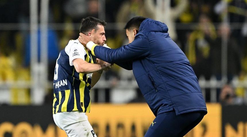 Fenerbahçe'de başkanlık seçiminde oy kullanan Mert Hakan'a sert sözler! Yorumcu Emre Bol, ''Ali Koç’un ispiyoncusuydu''
