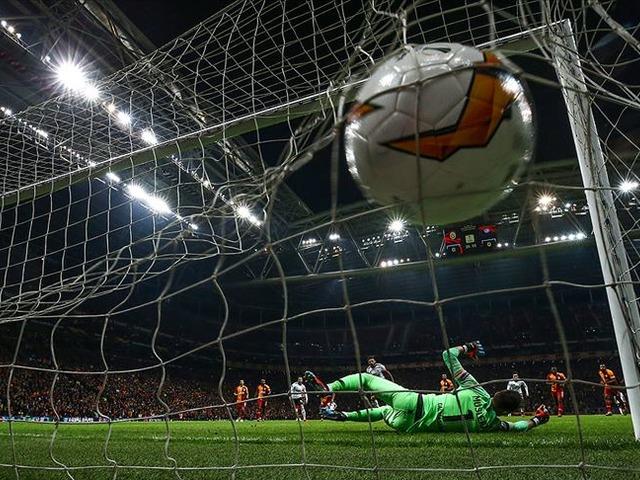 Penaltı atışında ezber bozacak tarihi değişiklik! Gündeme geldi, Collina değerlendiriyor