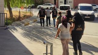 Manisa'da 3 firari şahıs aynı evde yakalandı