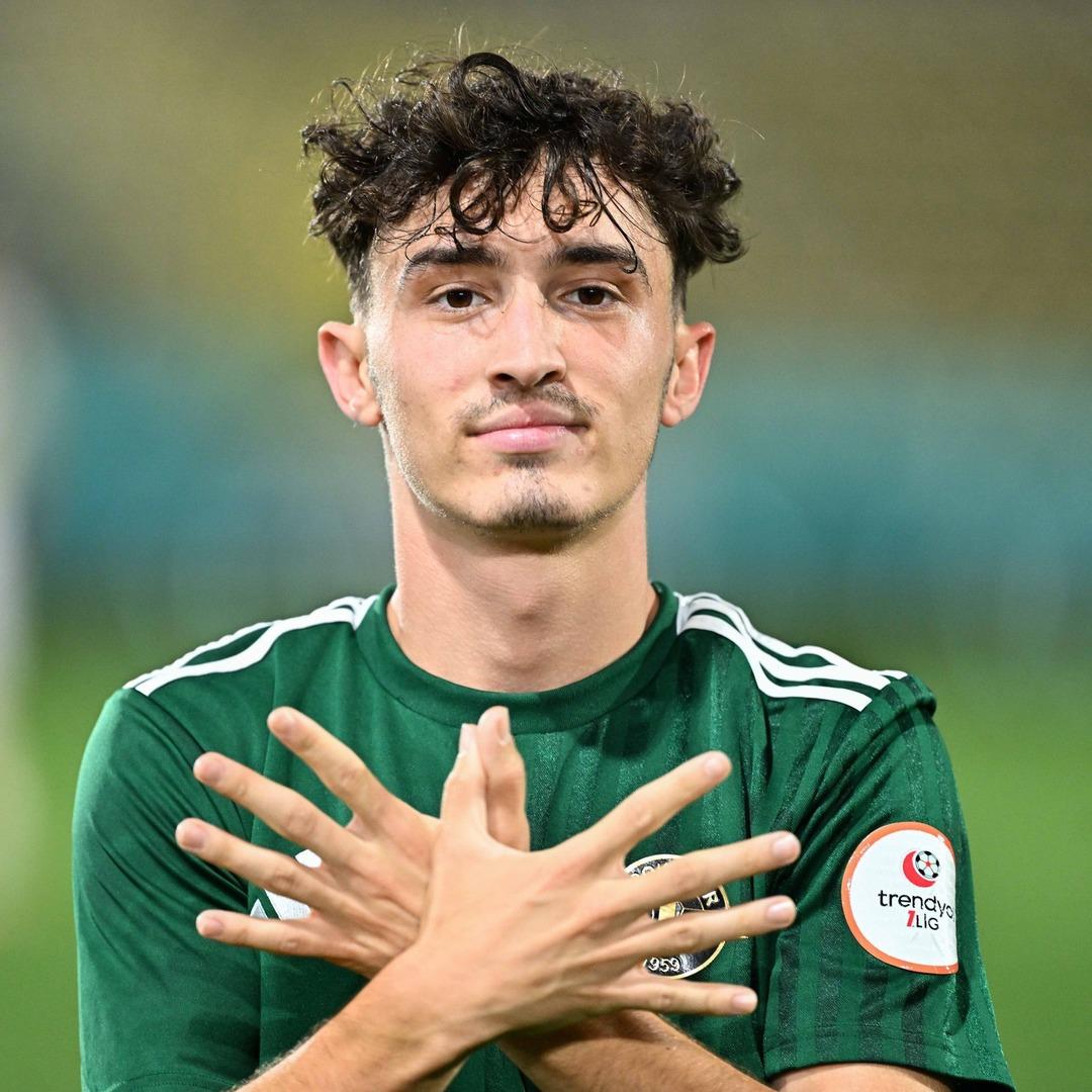 Galatasaray ın Esenler Erok a kiraladığı Berat Luş, tek başına dört gol attı! 1