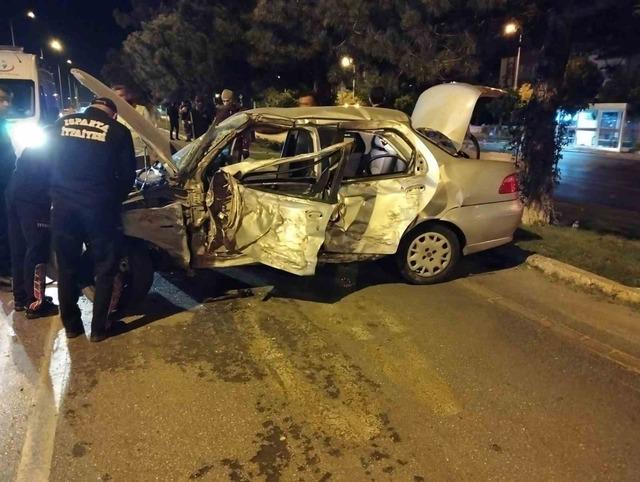 Kontrolden çıkan araç ağaçlara çarptı 2