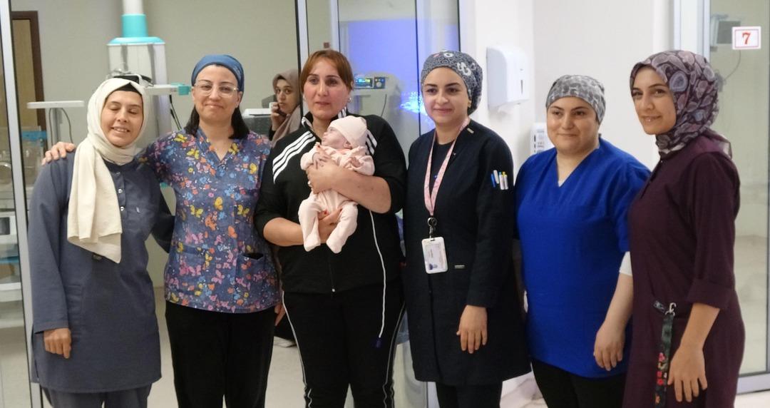 780 gram doğdu: Elfin Maral bebek 180 günlük yaşam mücadelesini kazandı 1
