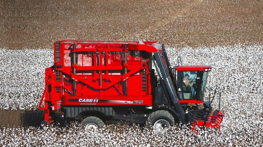Söke’de makinalı pamuk hasat ücreti belirlendi