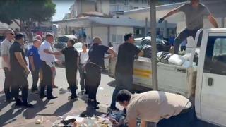 İzmir’de çöpleri Büyükşehir Belediyesi ekipleri topladı