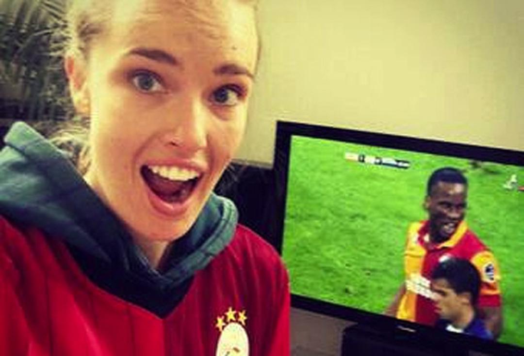 G.Saray'ın Amerikalı &ccedil;ılgın taraftarı