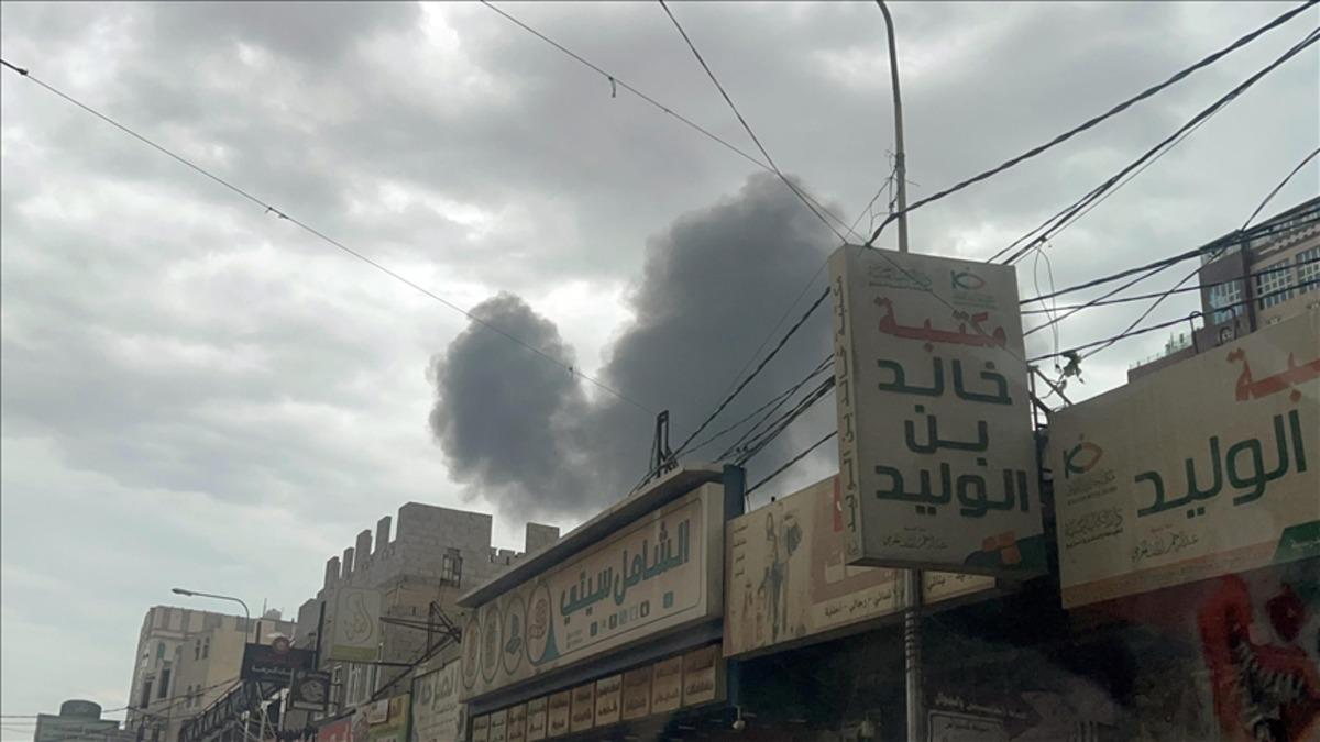 İsrail, Yemen'in başkenti Sana'yı vurdu! Saldırı sırasında Husilerin lideri konuşma yapıyordu - Dünya Haberleri