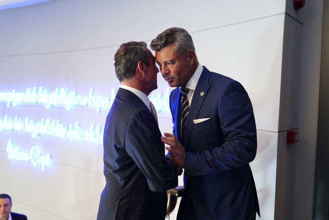 Fenerbahçe nin yeni Başkanı Sadettin Saran mazbatayı aldı! Ali Koç ile o diyalog olay oldu... Herkes o anları konuşuyor 3