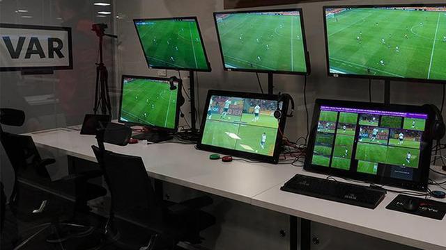 TFF hakem direktörleri Süper Lig'de tartışılan pozisyonları tek tek değerlendirdi! 