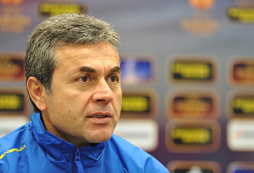 Fenerbah&ccedil;e bombaları patlatıyor