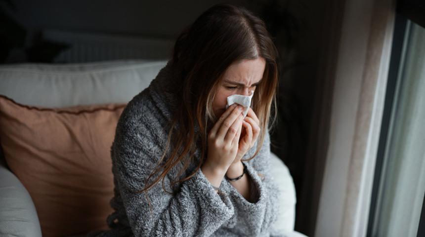 Mevsim geçişlerinde grip riskine dikkat! Soğuk algınlığı ile karıştırmayın! Uzmanlardan aşı uyarısı: "Grip aşısı her yıl yapılmalı"