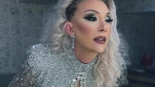 G&uuml;ll&uuml; son doğum g&uuml;n&uuml;n&uuml; b&ouml;yle kutlamış! Dileği y&uuml;rek burktu