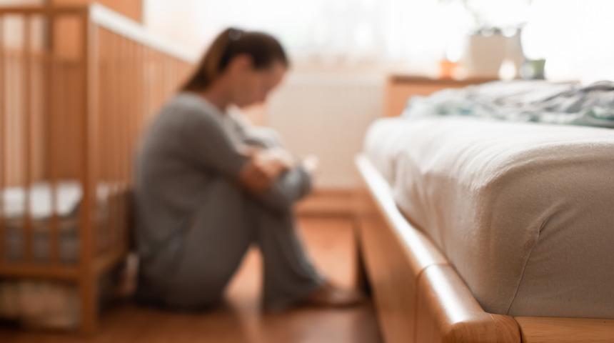 Postpartum (Doğum sonrası) depresyon nedir? Postpartum (Doğum sonrası) depresyonla başa çıkmanın yolları ve destek kaynakları