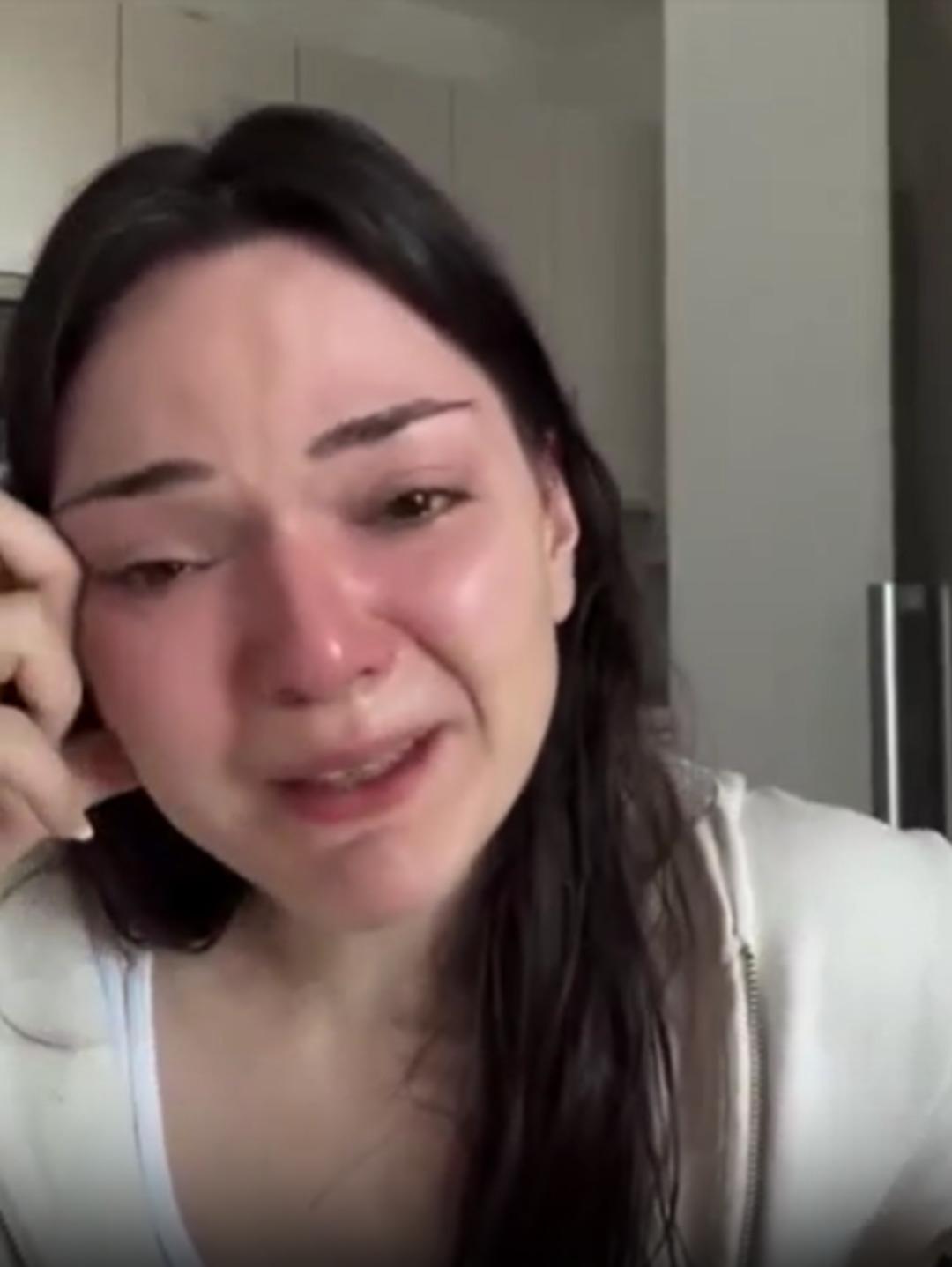 Türkiye de İsveç e göç etti, gözyaşları içinde yaşadığı zorlukları anlattı 2