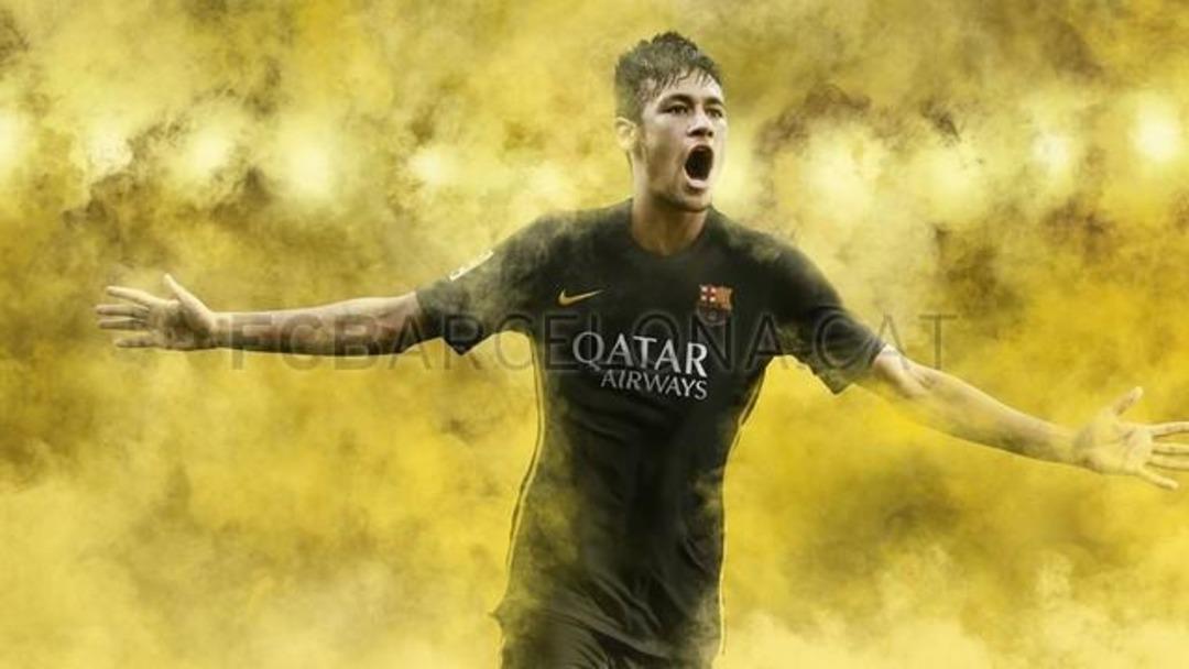 Barcelona 3. formasını tanıttı