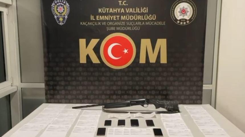 Kütahya'da suç örgütüne yönelik operasyonda yakalanan 7 zanlıdan 6'sı tutuklandı