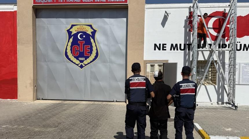 Kırşehir'de 15 yıl 6 ay kesinleşmiş hapis cezası bulunan firari yakalandı