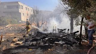 Hatay'da bahçeden eve sıçrayan yangın söndürüldü
